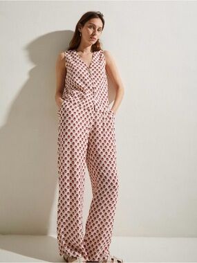 Floral-Print Wide-Leg pants in Cream and Red